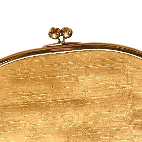 Vintage Ingber FoldOver Clutch Purse Canary Yellow Gold Hardware Kiss Lock Close - Picture 7 of 16